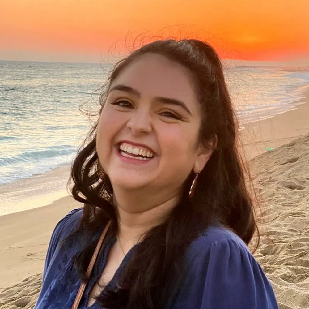 Meet your Posher, Camila